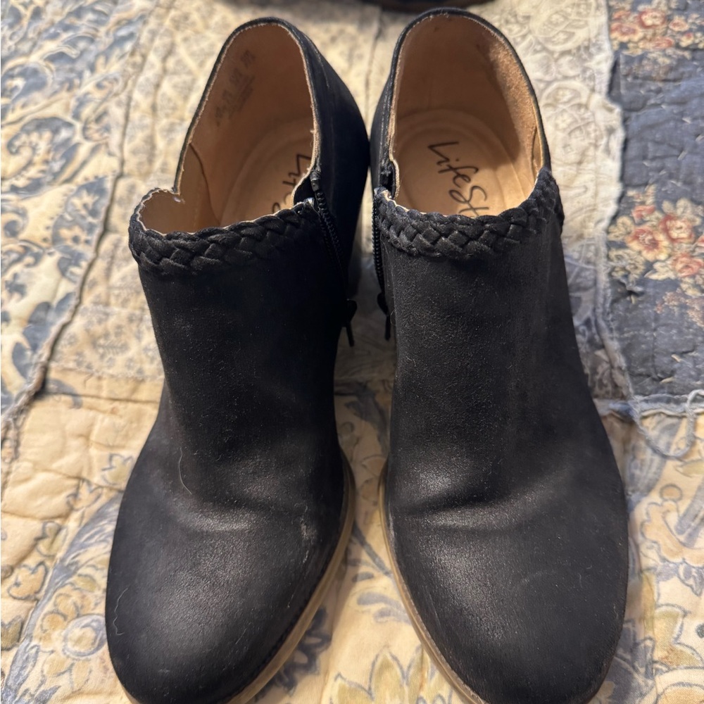 Life Stride Women's Black Ankle Boots